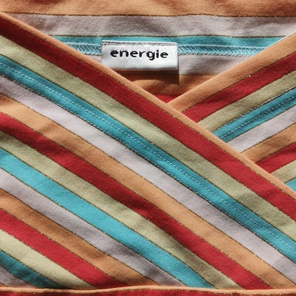 NWOT Short sleeve top ruched sleeves - Picture 2 of 3